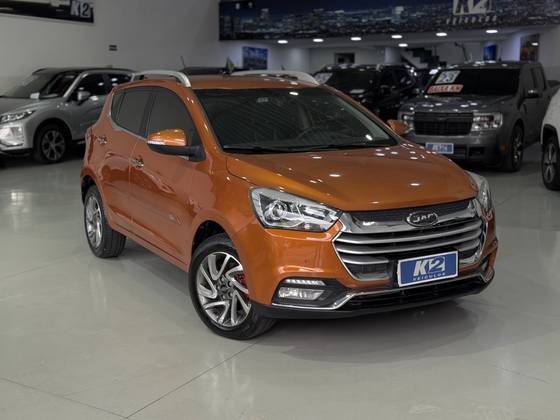 JAC T40 1.6 16V GASOLINA 4P CVT JAC T40 1.6 16V GASOLINA 4P CVT